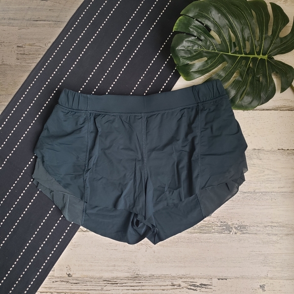 lululemon athletica Pants - Lululemon| Home Stretch Shorts Tulip Side Detail 3" Inseam Size 10